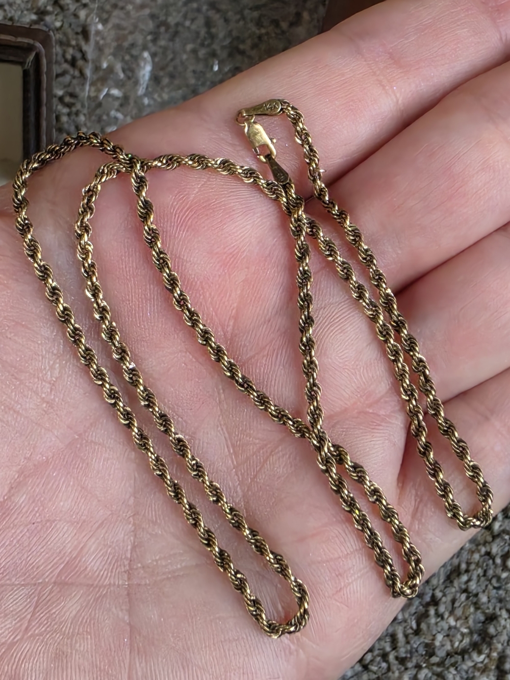 14k Gold Rope Chain Necklace. Stamped 14k JCM for brand. Absolutely amazing pati